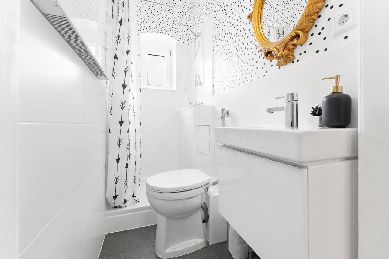 Apartments Direkt Am Staatstheater,Modern,Zentral,Ruhig,2 Zimmer,Netflix,Privatparkplatz Auf Dem Hof Cottbus Buitenkant foto